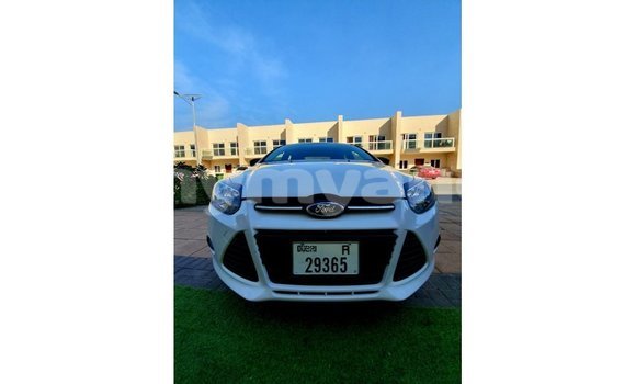 သွင်းကုန် Ford Focus White ကား Import - Dubai Ayeyarwady သွင်းကုန် Ford Focus White ကား Import - Dubai Ayeyarwady