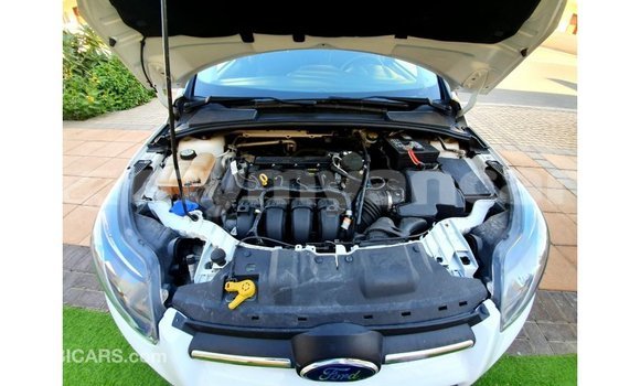 သွင်းကုန် Ford Focus White ကား Import - Dubai Ayeyarwady သွင်းကုန် Ford Focus White ကား Import - Dubai Ayeyarwady