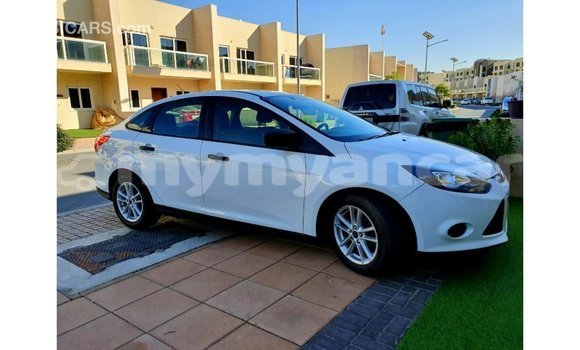 သွင်းကုန် Ford Focus White ကား Import - Dubai Ayeyarwady သွင်းကုန် Ford Focus White ကား Import - Dubai Ayeyarwady