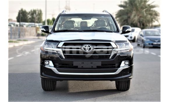 သွင်းကုန် Toyota Land Cruiser Black ကား Import - Dubai Ayeyarwady သွင်းကုန် Toyota Land Cruiser Black ကား Import - Dubai Ayeyarwady