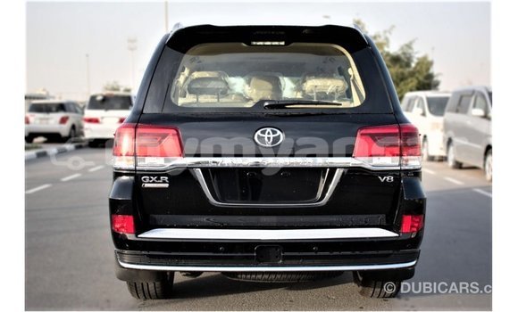 သွင်းကုန် Toyota Land Cruiser Black ကား Import - Dubai Ayeyarwady သွင်းကုန် Toyota Land Cruiser Black ကား Import - Dubai Ayeyarwady