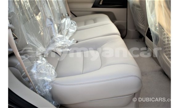 သွင်းကုန် Toyota Land Cruiser Black ကား Import - Dubai Ayeyarwady သွင်းကုန် Toyota Land Cruiser Black ကား Import - Dubai Ayeyarwady