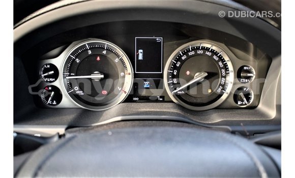 သွင်းကုန် Toyota Land Cruiser Black ကား Import - Dubai Ayeyarwady သွင်းကုန် Toyota Land Cruiser Black ကား Import - Dubai Ayeyarwady