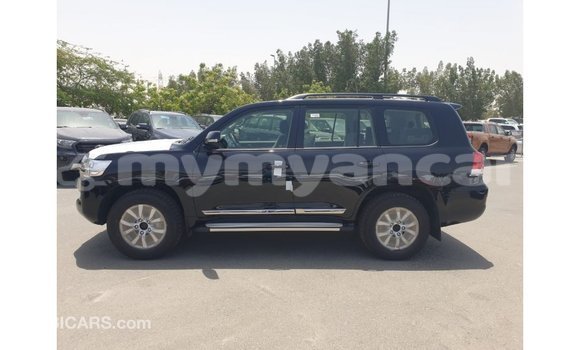 Buy Import Toyota Land Cruiser Black Car in Import - Dubai in Ayeyarwady Buy Import Toyota Land Cruiser Black Car in Import - Dubai in Ayeyarwady