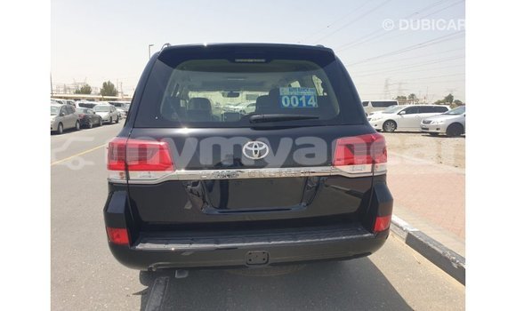 Buy Import Toyota Land Cruiser Black Car in Import - Dubai in Ayeyarwady Buy Import Toyota Land Cruiser Black Car in Import - Dubai in Ayeyarwady