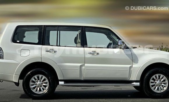 Acheter Import Voiture Mitsubishi Pajero Blanc à Import - Dubai, #<Region:0x000000000c5121b8> Acheter Import Voiture Mitsubishi Pajero Blanc à Import - Dubai, #<Region:0x000000000c5121b8>