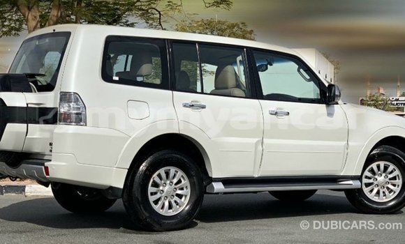 Acheter Import Voiture Mitsubishi Pajero Blanc à Import - Dubai, #<Region:0x000000000c5121b8> Acheter Import Voiture Mitsubishi Pajero Blanc à Import - Dubai, #<Region:0x000000000c5121b8>