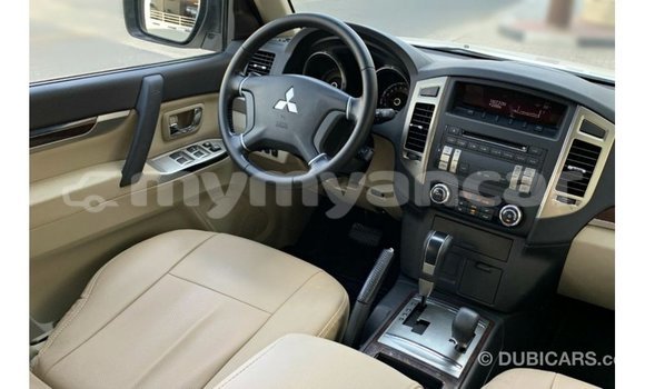 Acheter Import Voiture Mitsubishi Pajero Blanc à Import - Dubai, #<Region:0x000000000c5121b8> Acheter Import Voiture Mitsubishi Pajero Blanc à Import - Dubai, #<Region:0x000000000c5121b8>
