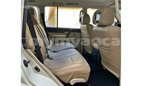 Acheter Import Voiture Mitsubishi Pajero Blanc à Import - Dubai, #<Region:0x000000000c5121b8> Acheter Import Voiture Mitsubishi Pajero Blanc à Import - Dubai, #<Region:0x000000000c5121b8>