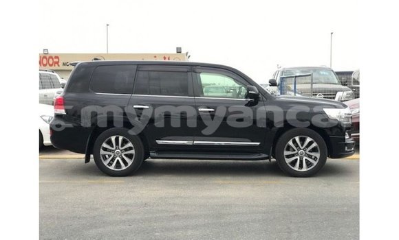 Buy Import Toyota Land Cruiser Black Car in Import - Dubai in Ayeyarwady Buy Import Toyota Land Cruiser Black Car in Import - Dubai in Ayeyarwady