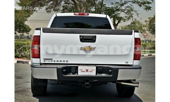 Buy Import Chevrolet Silverado White Car in Import - Dubai in Ayeyarwady Buy Import Chevrolet Silverado White Car in Import - Dubai in Ayeyarwady