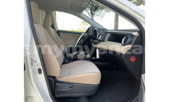 Buy Import Toyota 4Runner White Car in Import - Dubai in Ayeyarwady Buy Import Toyota 4Runner White Car in Import - Dubai in Ayeyarwady