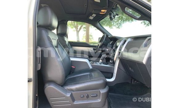 Buy Import Ford Club Wagon Beige Car in Import - Dubai in Ayeyarwady Buy Import Ford Club Wagon Beige Car in Import - Dubai in Ayeyarwady