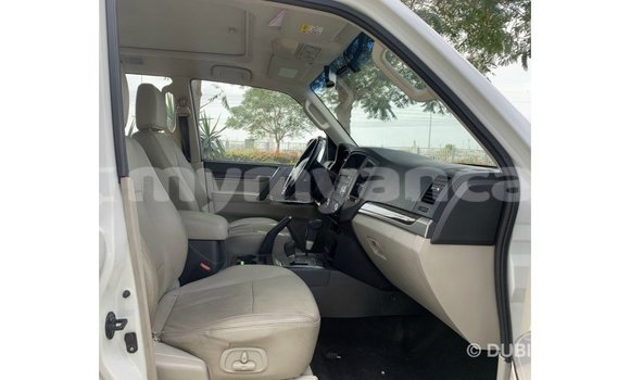 Acheter Import Voiture Mitsubishi Pajero Blanc à Import - Dubai, #<Region:0x000000000c5121b8> Acheter Import Voiture Mitsubishi Pajero Blanc à Import - Dubai, #<Region:0x000000000c5121b8>