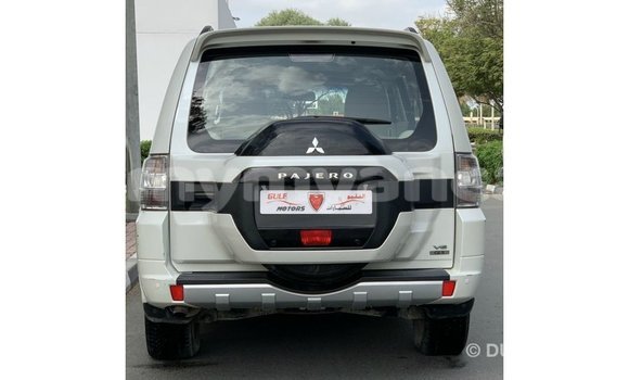 Acheter Import Voiture Mitsubishi Pajero Blanc à Import - Dubai, #<Region:0x000000000c5121b8> Acheter Import Voiture Mitsubishi Pajero Blanc à Import - Dubai, #<Region:0x000000000c5121b8>