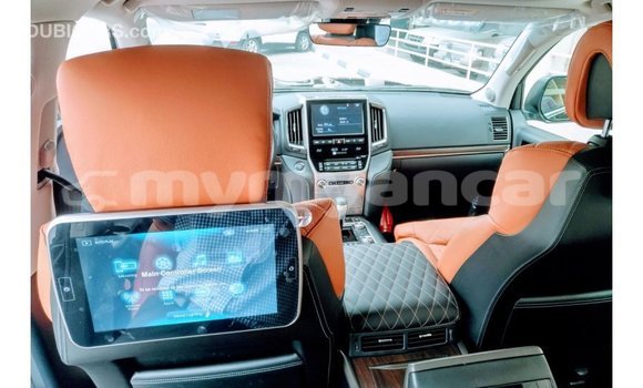 Buy Import Toyota Land Cruiser Black Car in Import - Dubai in Ayeyarwady Buy Import Toyota Land Cruiser Black Car in Import - Dubai in Ayeyarwady