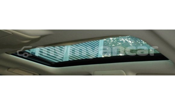 သွင်းကုန် Land Rover Range Rover Black ကား Import - Dubai Ayeyarwady သွင်းကုန် Land Rover Range Rover Black ကား Import - Dubai Ayeyarwady