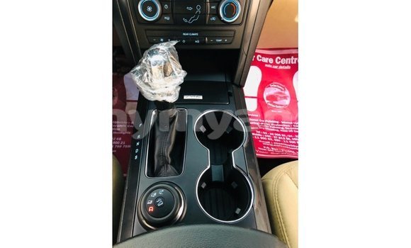 သွင်းကုန် Ford Explorer Red ကား Import - Dubai Ayeyarwady သွင်းကုန် Ford Explorer Red ကား Import - Dubai Ayeyarwady