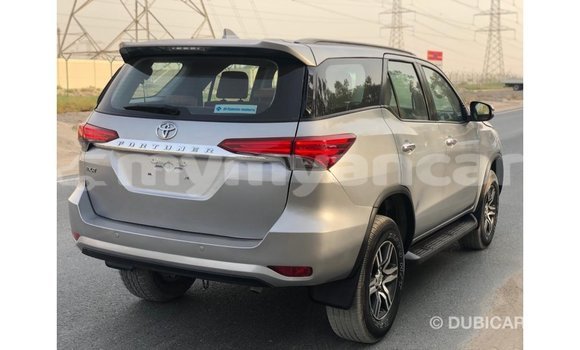 သွင်းကုန် Toyota Fortuner Other ကား Import - Dubai Ayeyarwady သွင်းကုန် Toyota Fortuner Other ကား Import - Dubai Ayeyarwady