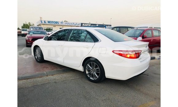 သွင်းကုန် Toyota Camry White ကား Import - Dubai Ayeyarwady သွင်းကုန် Toyota Camry White ကား Import - Dubai Ayeyarwady