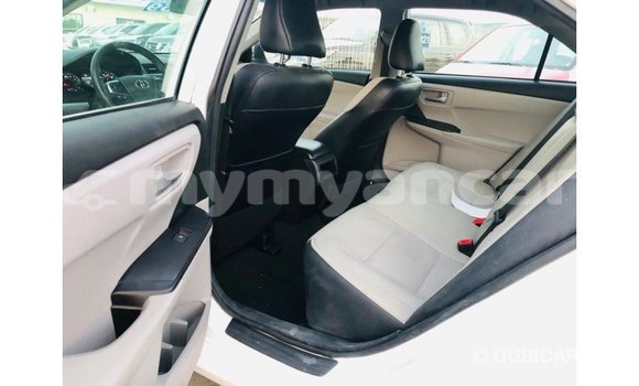 သွင်းကုန် Toyota Camry White ကား Import - Dubai Ayeyarwady သွင်းကုန် Toyota Camry White ကား Import - Dubai Ayeyarwady