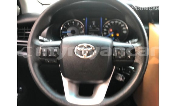 သွင်းကုန် Toyota Fortuner White ကား Import - Dubai Ayeyarwady သွင်းကုန် Toyota Fortuner White ကား Import - Dubai Ayeyarwady