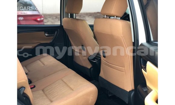သွင်းကုန် Toyota Fortuner White ကား Import - Dubai Ayeyarwady သွင်းကုန် Toyota Fortuner White ကား Import - Dubai Ayeyarwady