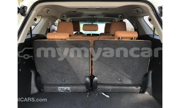 သွင်းကုန် Toyota Fortuner White ကား Import - Dubai Ayeyarwady သွင်းကုန် Toyota Fortuner White ကား Import - Dubai Ayeyarwady