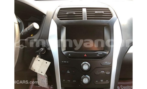 သွင်းကုန် Ford Explorer Blue ကား Import - Dubai Ayeyarwady သွင်းကုန် Ford Explorer Blue ကား Import - Dubai Ayeyarwady