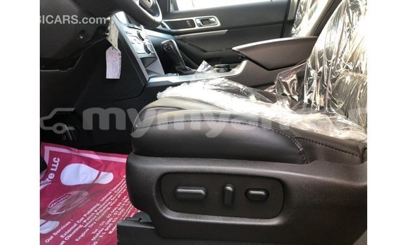 သွင်းကုန် Ford Explorer Blue ကား Import - Dubai Ayeyarwady သွင်းကုန် Ford Explorer Blue ကား Import - Dubai Ayeyarwady