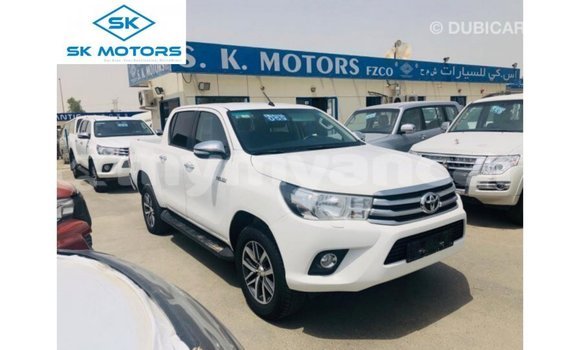 သွင်းကုန် Toyota Hilux White ကား Import - Dubai Ayeyarwady သွင်းကုန် Toyota Hilux White ကား Import - Dubai Ayeyarwady
