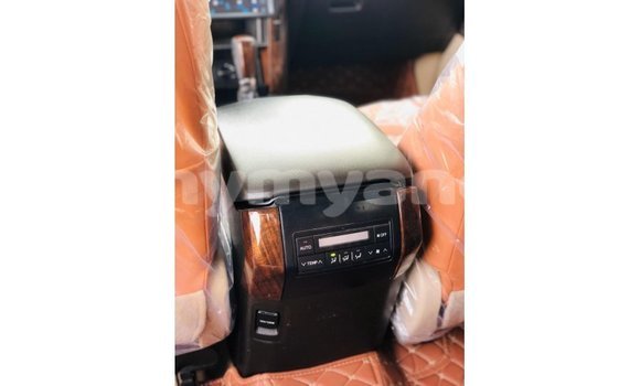 သွင်းကုန် Toyota Prado Black ကား Import - Dubai Ayeyarwady သွင်းကုန် Toyota Prado Black ကား Import - Dubai Ayeyarwady