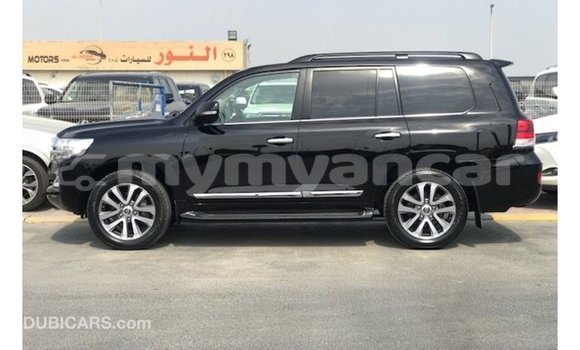 သွင်းကုန် Toyota Land Cruiser Black ကား Import - Dubai Ayeyarwady သွင်းကုန် Toyota Land Cruiser Black ကား Import - Dubai Ayeyarwady