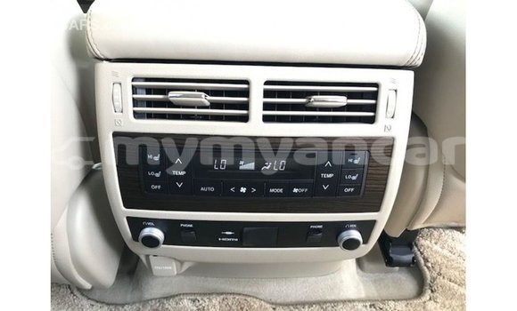 သွင်းကုန် Toyota Land Cruiser Black ကား Import - Dubai Ayeyarwady သွင်းကုန် Toyota Land Cruiser Black ကား Import - Dubai Ayeyarwady