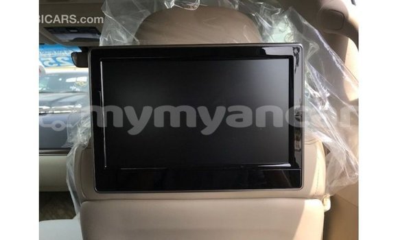 သွင်းကုန် Toyota Land Cruiser Black ကား Import - Dubai Ayeyarwady သွင်းကုန် Toyota Land Cruiser Black ကား Import - Dubai Ayeyarwady