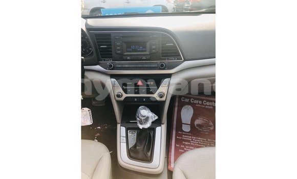 သွင်းကုန် Hyundai Elantra Blue ကား Import - Dubai Ayeyarwady သွင်းကုန် Hyundai Elantra Blue ကား Import - Dubai Ayeyarwady