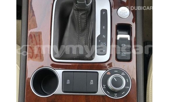 သွင်းကုန် Volkswagen Touareg Brown ကား Import - Dubai Ayeyarwady သွင်းကုန် Volkswagen Touareg Brown ကား Import - Dubai Ayeyarwady