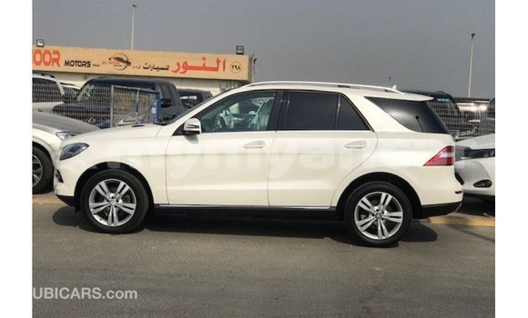 Buy Import Mercedes-Benz 190 (W201) White Car in Import - Dubai in Ayeyarwady Buy Import Mercedes-Benz 190 (W201) White Car in Import - Dubai in Ayeyarwady