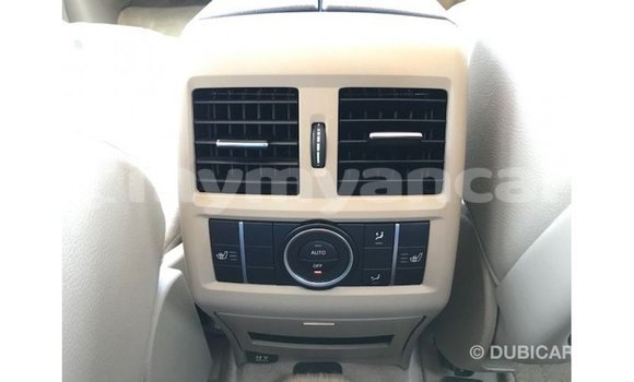 Buy Import Mercedes-Benz 190 (W201) White Car in Import - Dubai in Ayeyarwady Buy Import Mercedes-Benz 190 (W201) White Car in Import - Dubai in Ayeyarwady