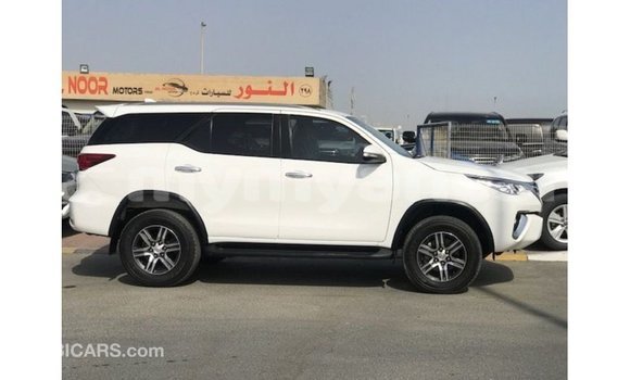 Buy Import Toyota Fortuner White Car in Import - Dubai in Ayeyarwady Buy Import Toyota Fortuner White Car in Import - Dubai in Ayeyarwady