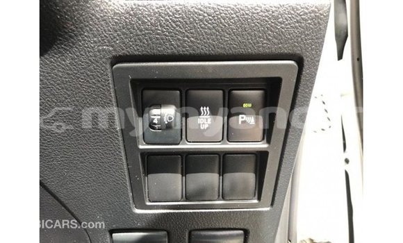 Buy Import Toyota Fortuner White Car in Import - Dubai in Ayeyarwady Buy Import Toyota Fortuner White Car in Import - Dubai in Ayeyarwady