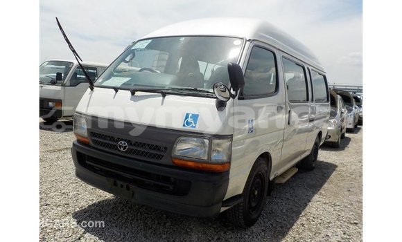 Buy Import Toyota Hiace White Car in Import - Dubai in Ayeyarwady Buy Import Toyota Hiace White Car in Import - Dubai in Ayeyarwady