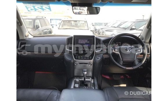 Acheter Import Voiture Toyota Land Cruiser Blanc à Import - Dubai, #<Region:0x000000000c5121b8> Acheter Import Voiture Toyota Land Cruiser Blanc à Import - Dubai, #<Region:0x000000000c5121b8>