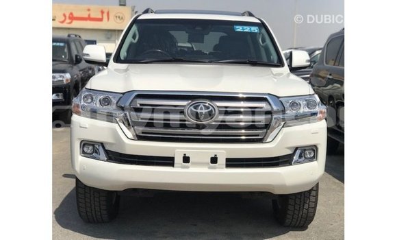 Acheter Import Voiture Toyota Land Cruiser Blanc à Import - Dubai, #<Region:0x000000000c5121b8> Acheter Import Voiture Toyota Land Cruiser Blanc à Import - Dubai, #<Region:0x000000000c5121b8>