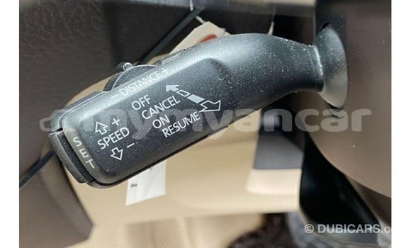 သွင်းကုန် Volkswagen Touareg Other ကား Import - Dubai Ayeyarwady သွင်းကုန် Volkswagen Touareg Other ကား Import - Dubai Ayeyarwady