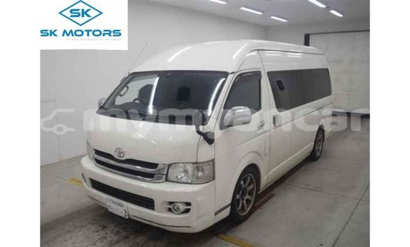 Buy Import Toyota Hiace White Car in Import - Dubai in Ayeyarwady Buy Import Toyota Hiace White Car in Import - Dubai in Ayeyarwady