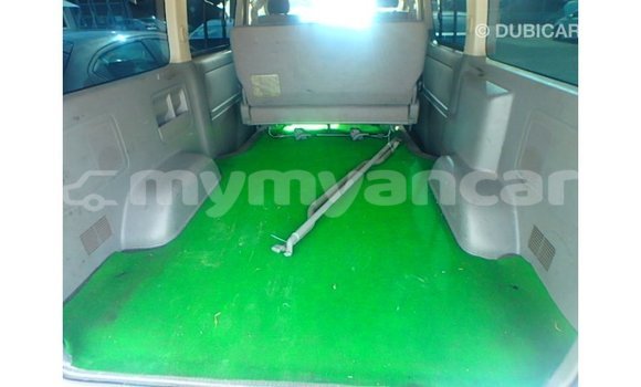 Acheter Import Voiture Toyota Hiace Blanc à Import - Dubai, #<Region:0x000000000c5121b8> Acheter Import Voiture Toyota Hiace Blanc à Import - Dubai, #<Region:0x000000000c5121b8>
