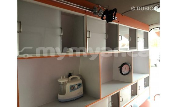 သွင်းကုန် Toyota Hiace White ကား Import - Dubai Ayeyarwady သွင်းကုန် Toyota Hiace White ကား Import - Dubai Ayeyarwady