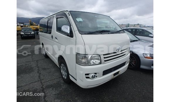 Buy Import Toyota Hiace White Car in Import - Dubai in Ayeyarwady Buy Import Toyota Hiace White Car in Import - Dubai in Ayeyarwady