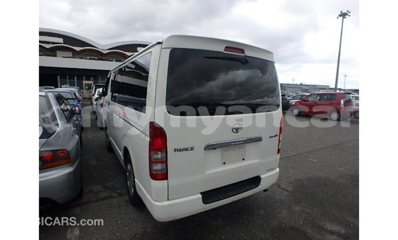 Buy Import Toyota Hiace White Car in Import - Dubai in Ayeyarwady Buy Import Toyota Hiace White Car in Import - Dubai in Ayeyarwady